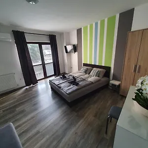 https://krisy-apartman.hotels-hajduszoboszlo-hungary.com