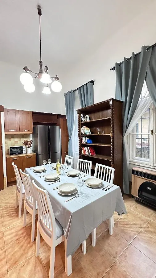 Jozsef 68 Apartment - Near Newyork Cafe Budapest 0*,